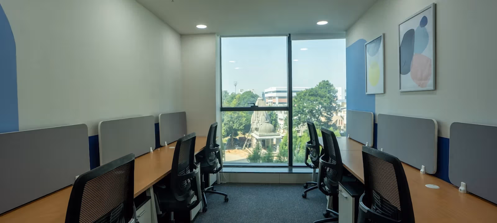 Sindhu Bhavan Marg, Ahmedabad - Image 1