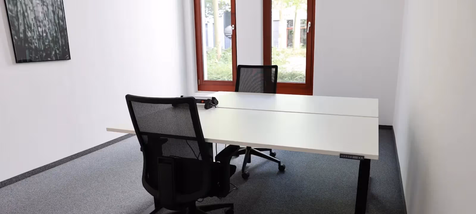 https://officehub.s3.amazonaws.com/Assets/images/53414/Serviced-Office-%28Classic%29-Germany-Munich-314-Landsberger-Stra%C3%9Fe-4.webp