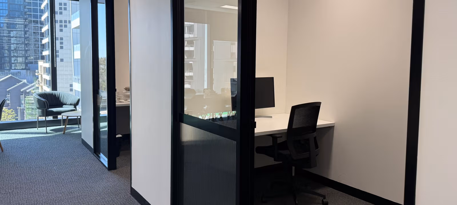 https://officehub.s3.amazonaws.com/Assets/images/55050/Commercial-Workspace-VIC-South-Yarra-627-Chapel-Street-Quite-room.jpeg