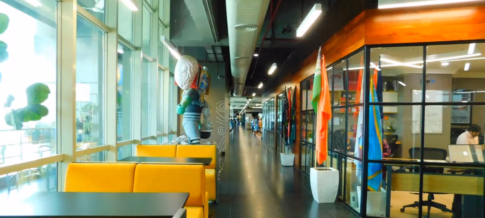 Huda City Centre Metro Station, Gurugram - Image 1