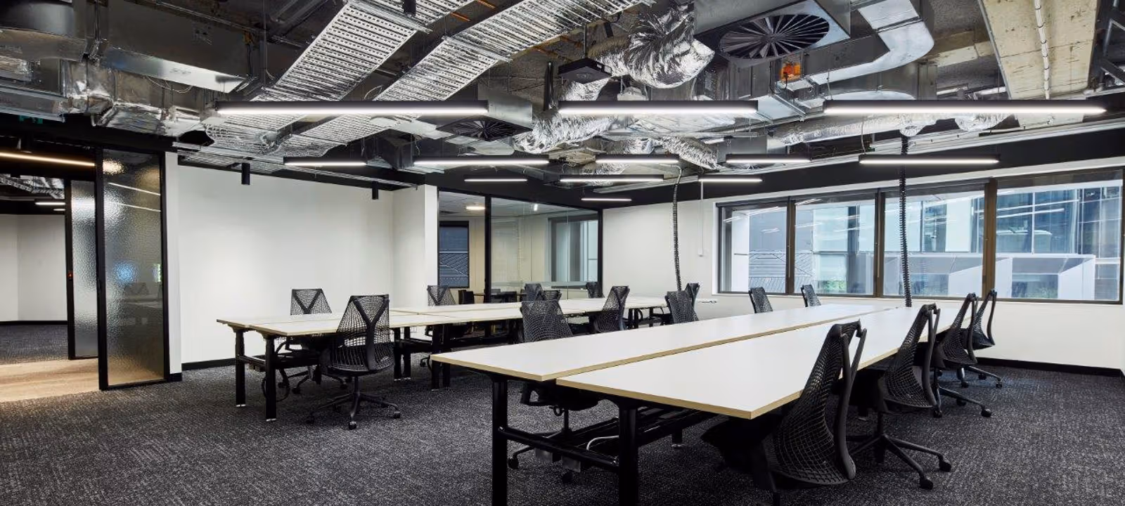 https://officehub.s3.amazonaws.com/Assets/images/6132/Serviced-Office-%28Classic%29-VIC-Melbourne-80-Collins-Street-51de19cb5.jpg