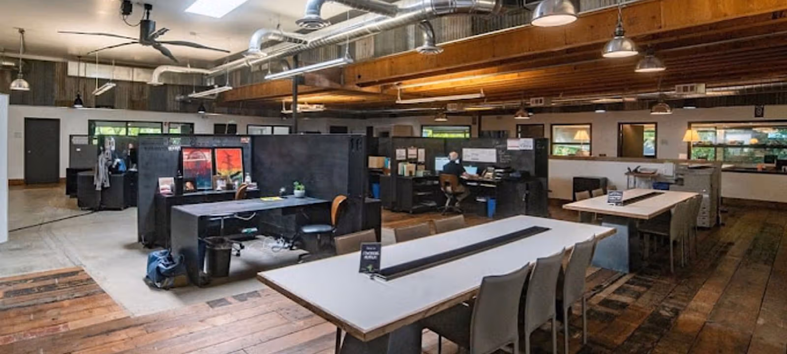 4949 S Macadam Ave, Portland - Image 1