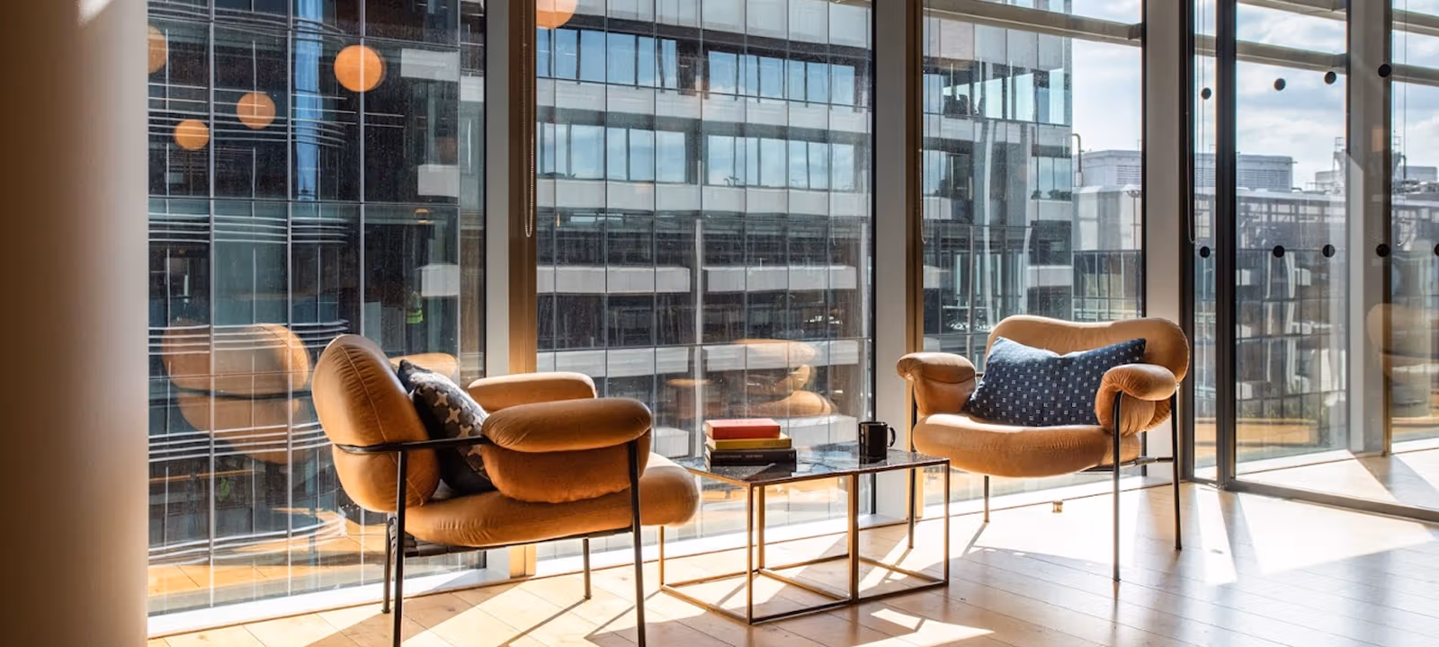 2 Leman Street, Greater London - Image 1