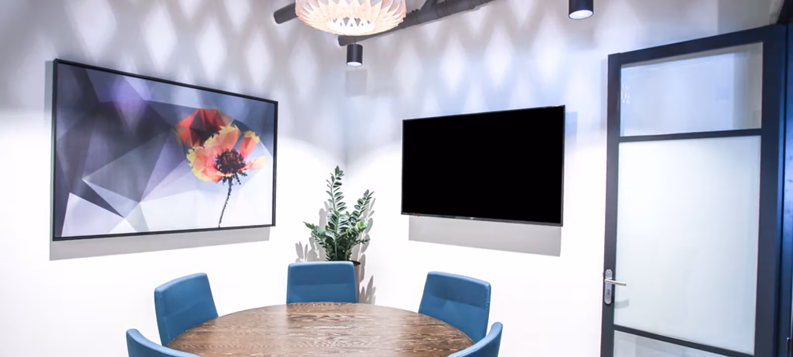 6262 Glade Avenue, Woodland Hills - Image 1