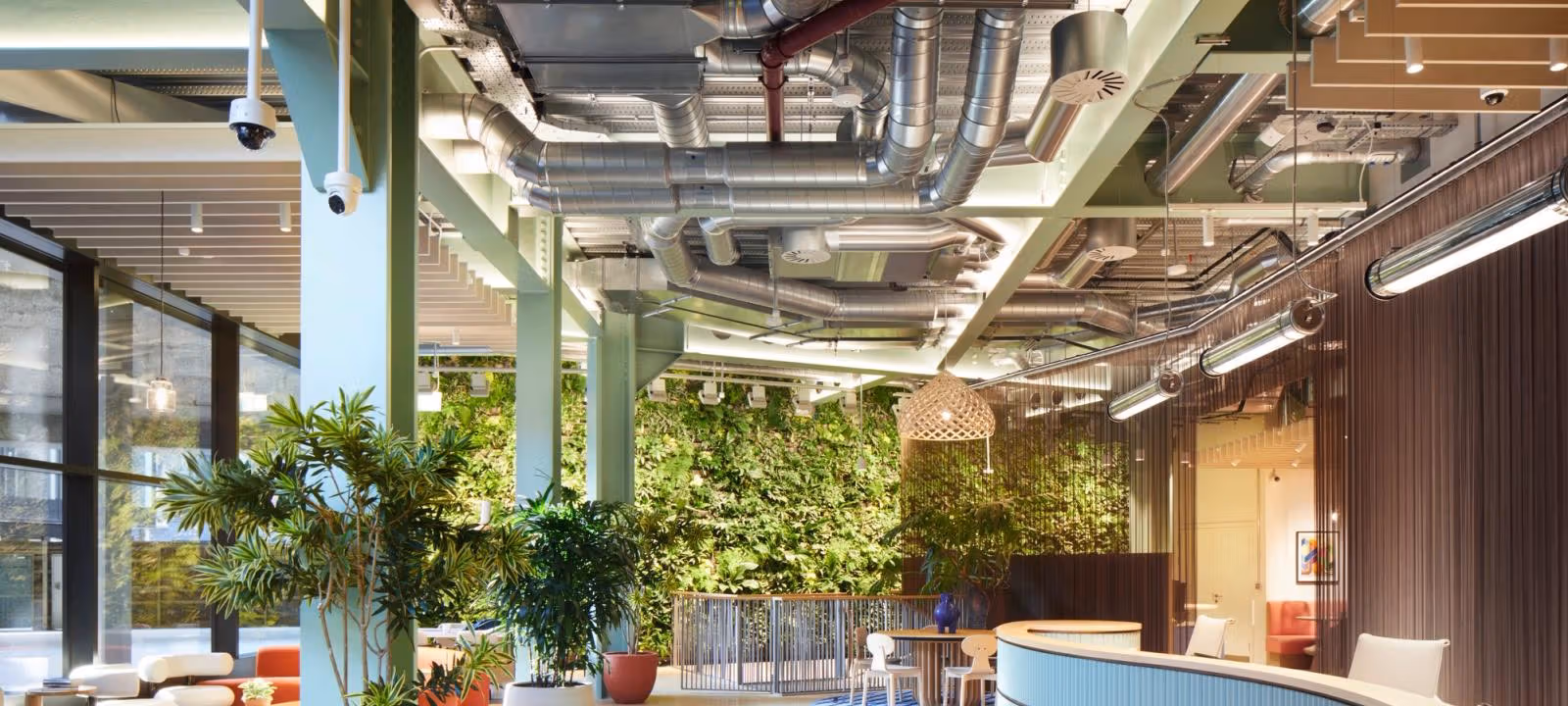 High Street, Shoreditch - Image 1