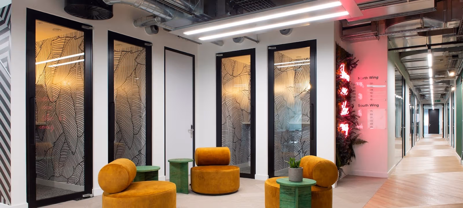 https://officehub.s3.amazonaws.com/Assets/images/8482/Serviced-Office-%28Creative%29-Bristol-Saint-Pauls-Bond-Street-DSC5551.jpg