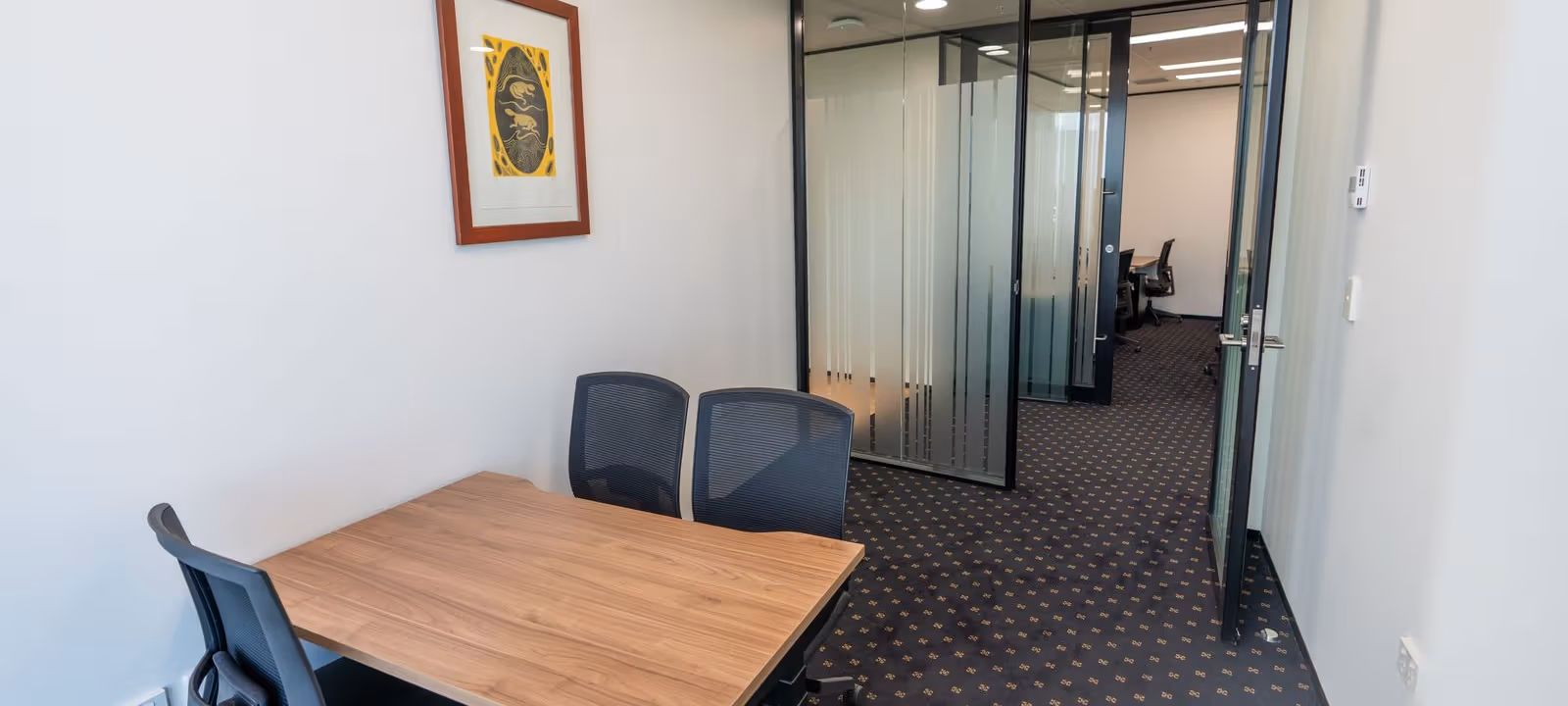 https://officehub.s3.amazonaws.com/Assets/images/881/Serviced-Office-%28Classic%29-NSW-Macquaire-Park-123-Epping-Road-Suite-39.jpeg