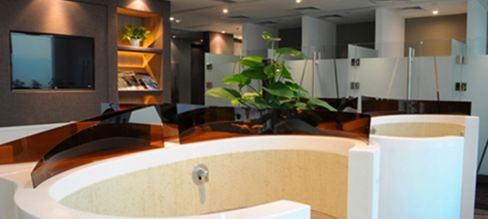 25 Westlands Road, Hong Kong Island - Image 1