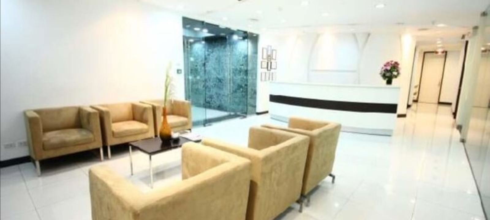 Ayala Avenue, Makati - Image 1