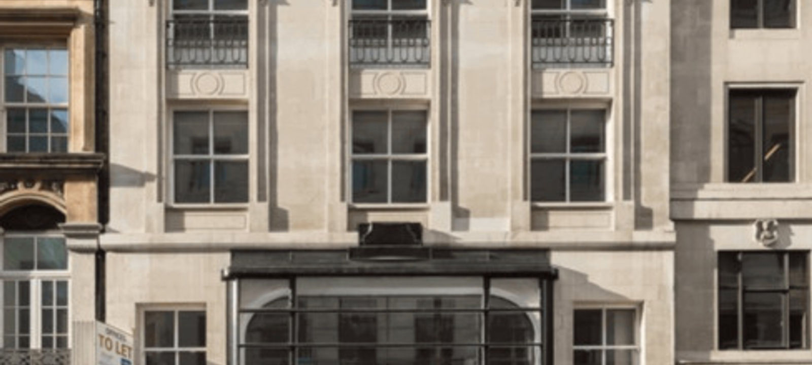 Breezblok Bank - Image 1