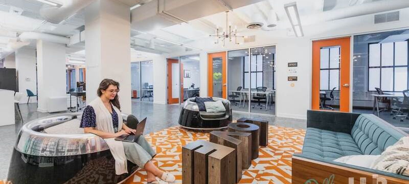 318 W Adams St, Chicago - Image 1