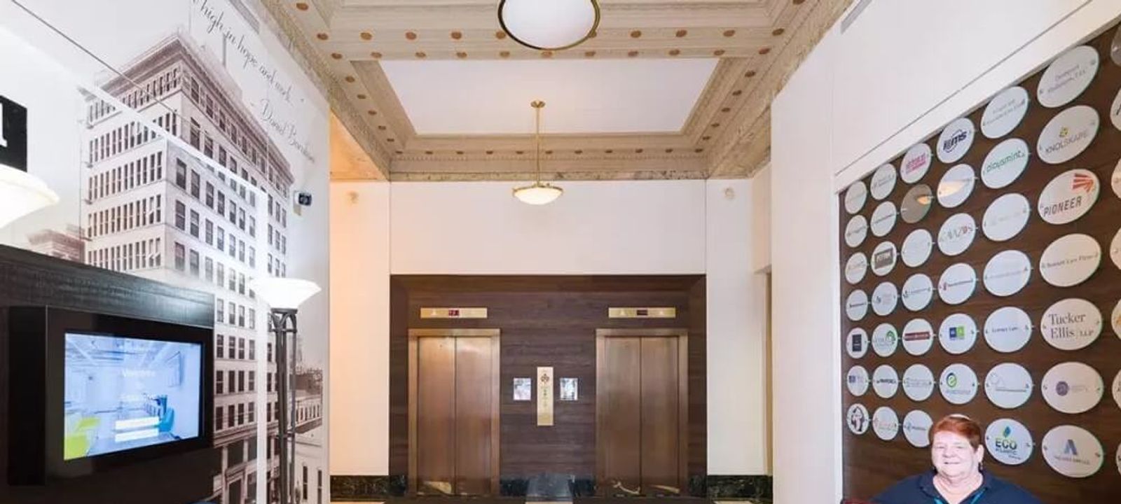 405 Main St, Houston - Image 1