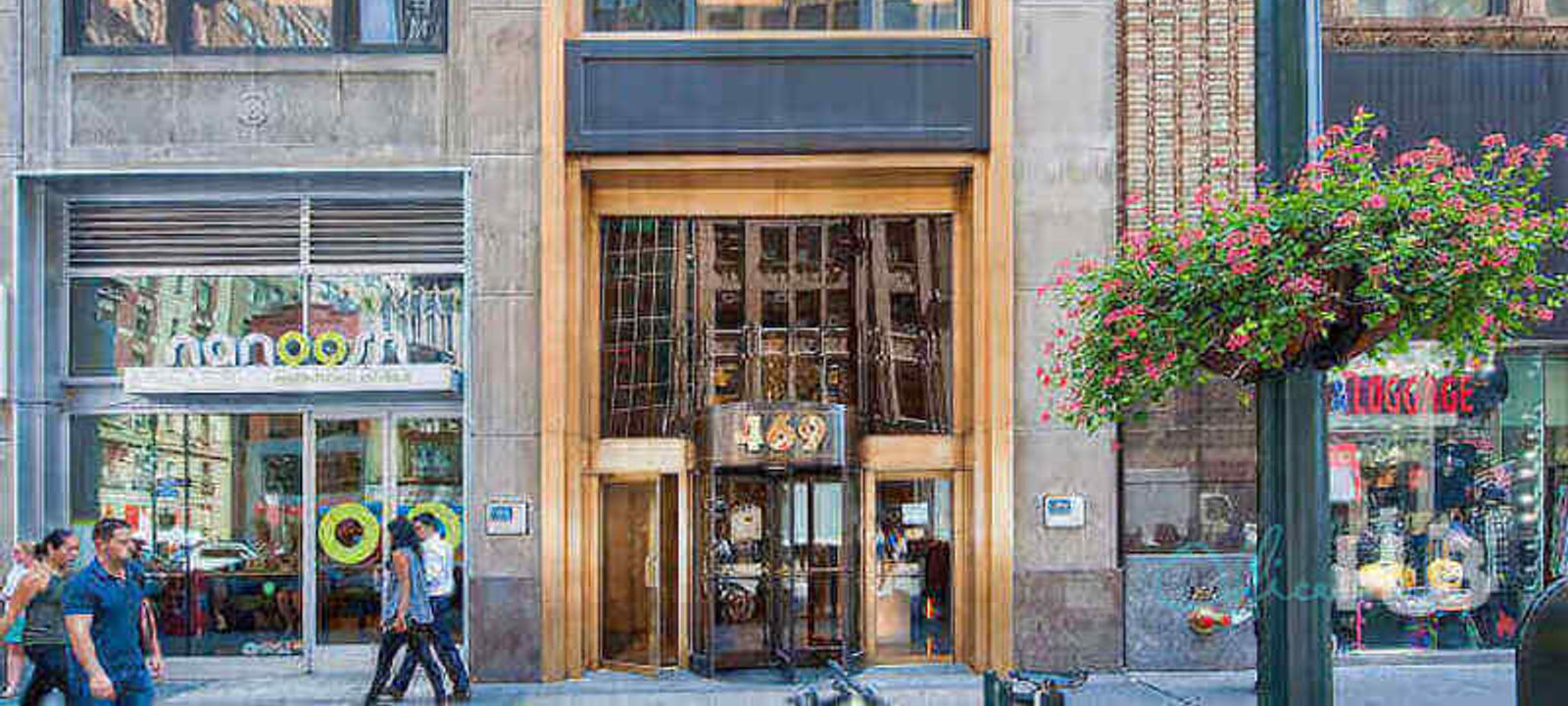 469 7 Avenue, New York - Image 1