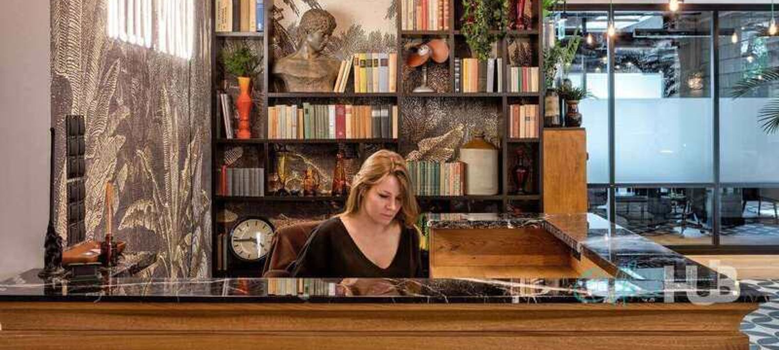 Koszykowa 61, Śródmieście - Image 1