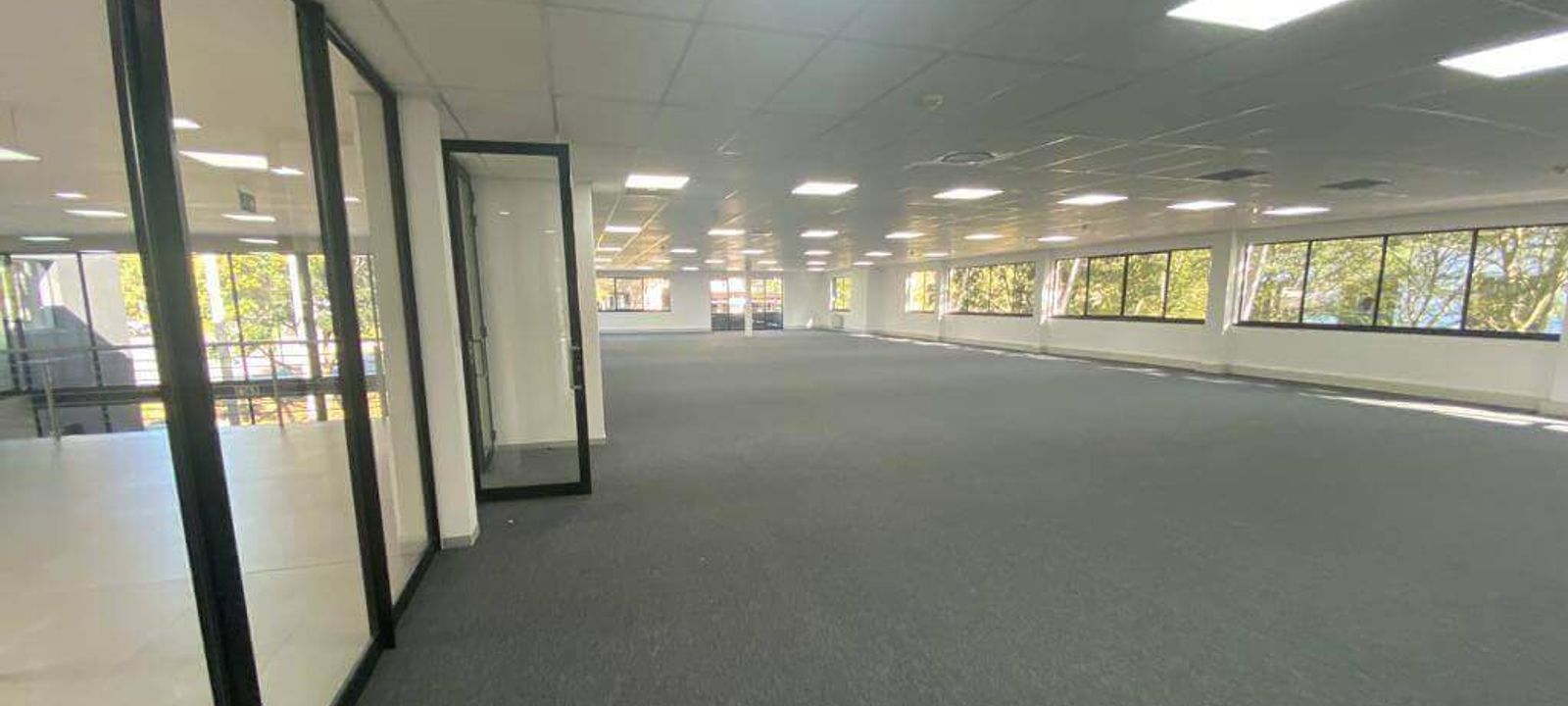 Cnr William Nicol & Leslie, Fourways - Image 1