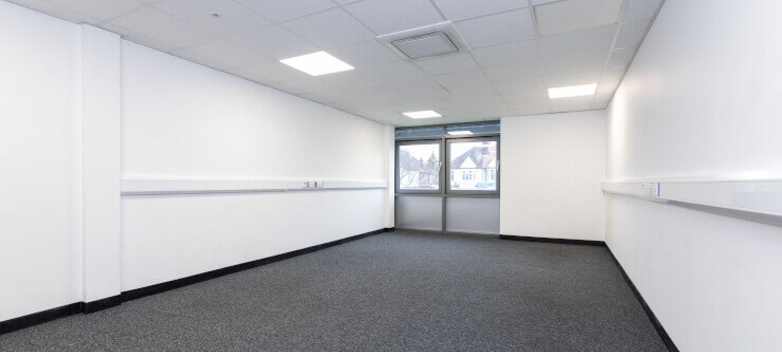 160 Bromley Road, Catford - Image 1