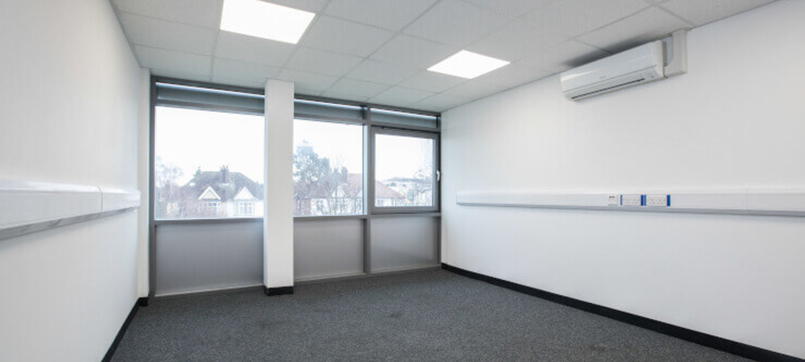 160 Bromley Road, Catford - Image 1