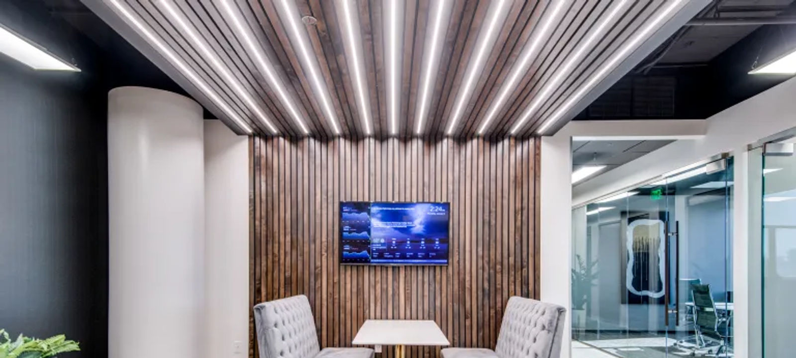 24 Greenway Plaza, Houston - Image 1