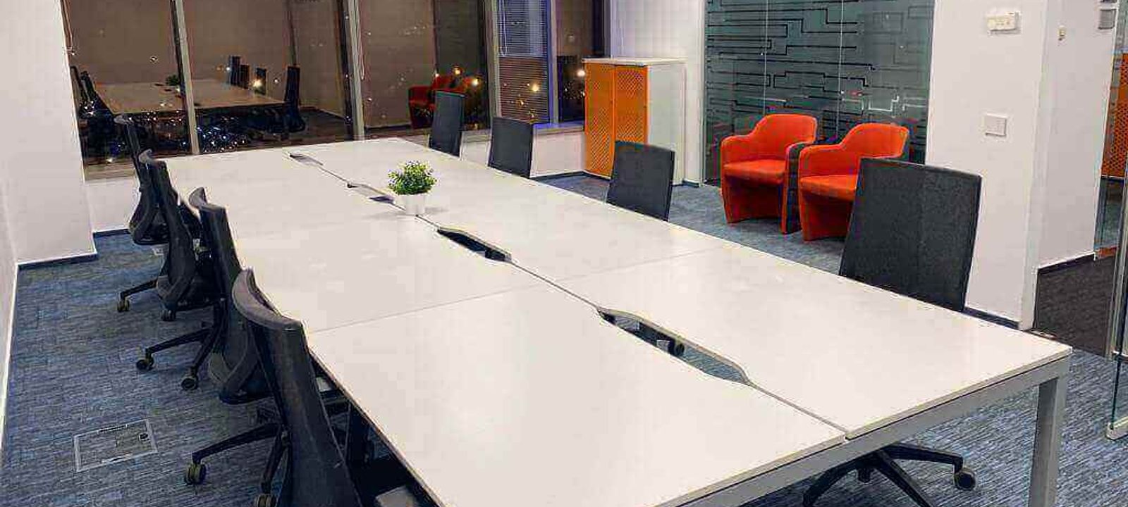 301-311 Strada Barbu Văcărescu, București - Image 1