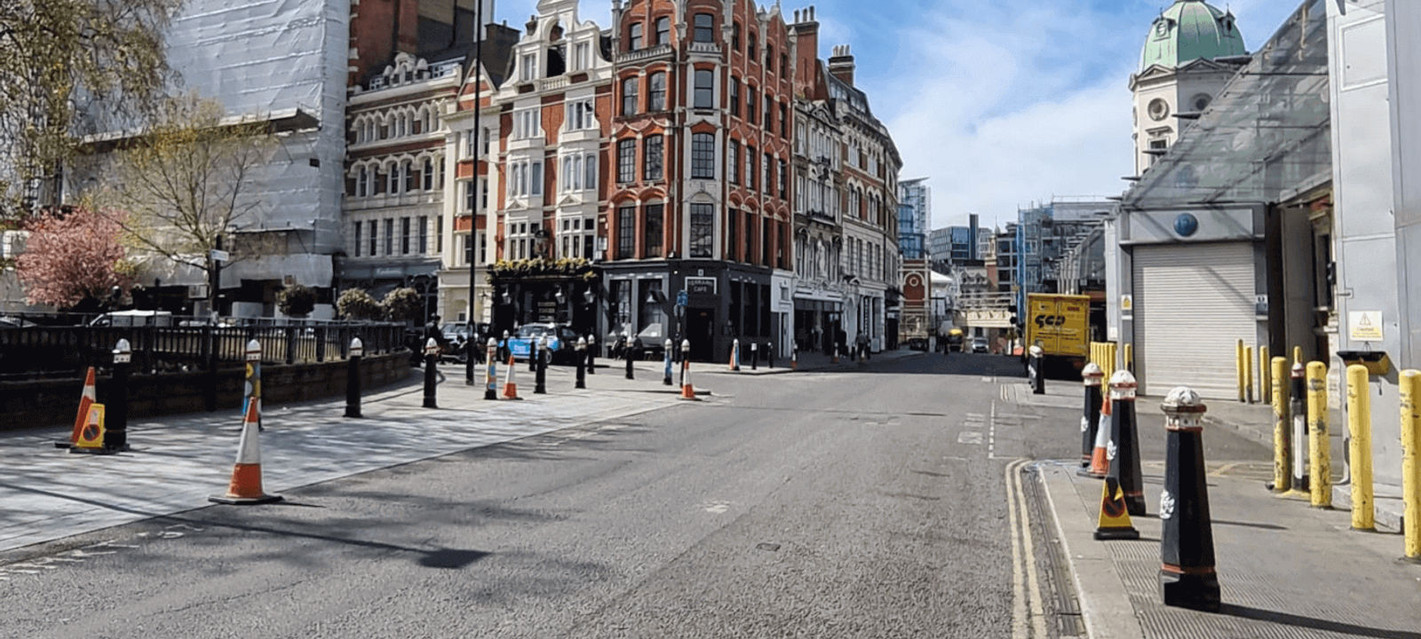 8A West Smithfield, Greater London - Image 1