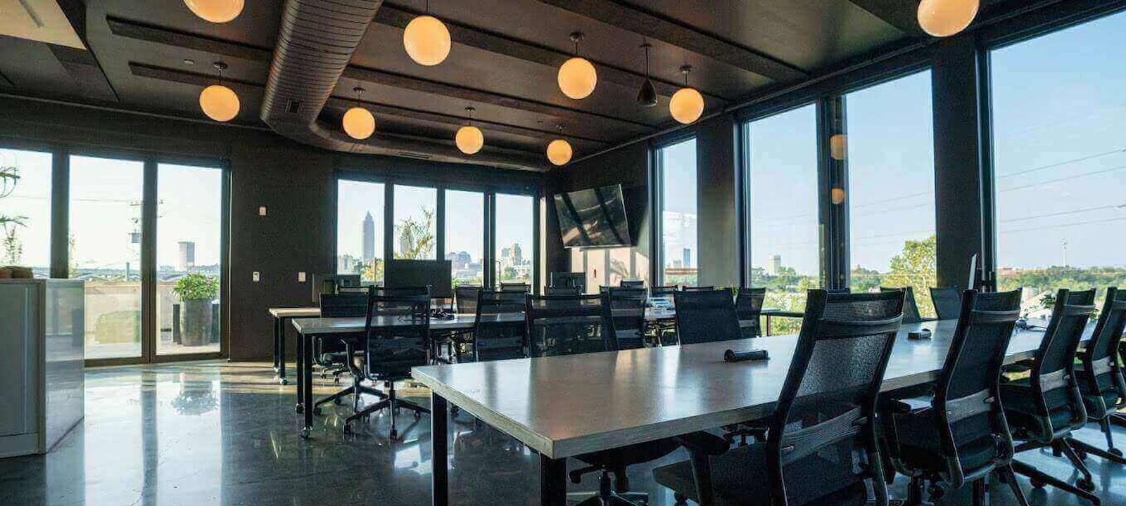 425 Literary Rd 425 Literary Rd, Cleveland - Image 1