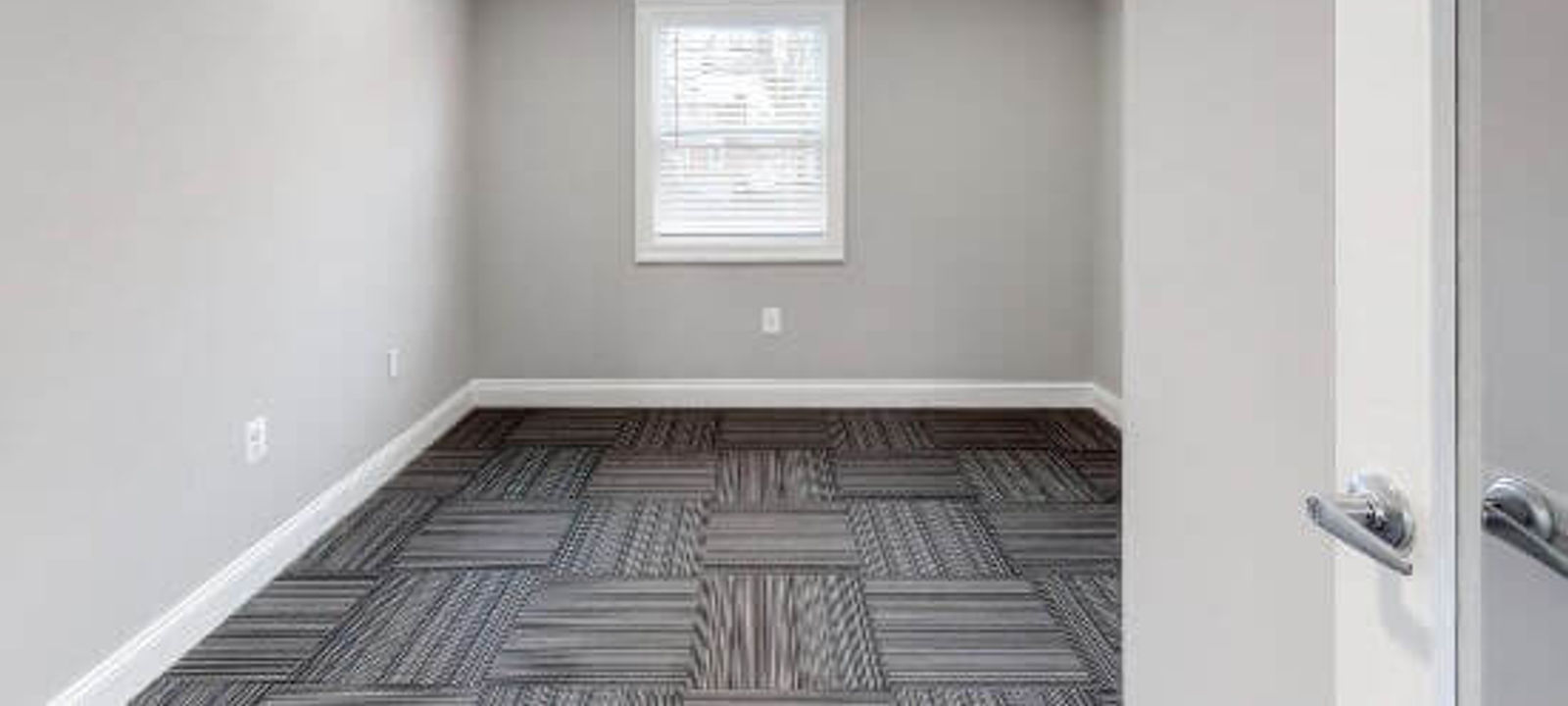 1406 3rd Ave, York - Image 1