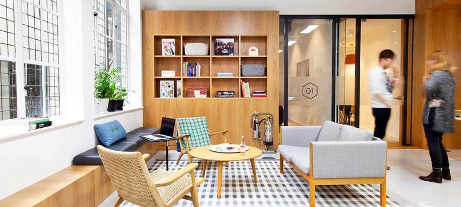 90 Connaught Road Central, Sheung Wan - Image 1