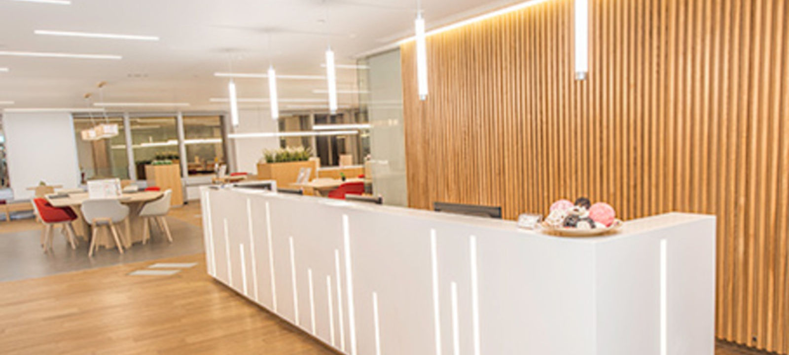 99 Queens Road Central, Hong Kong Island - Image 1