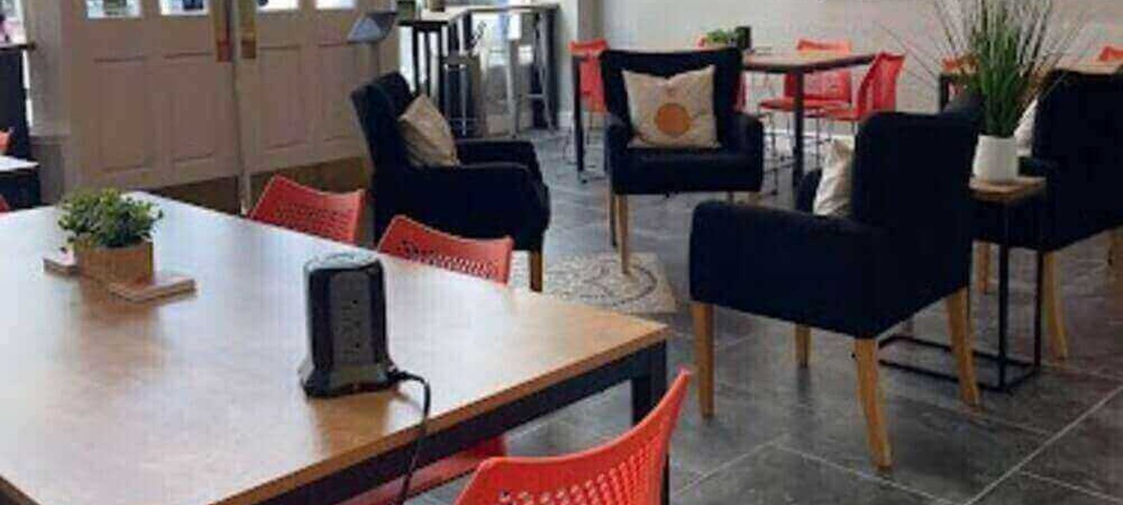 100 East New York Avenue, Deland - Image 1