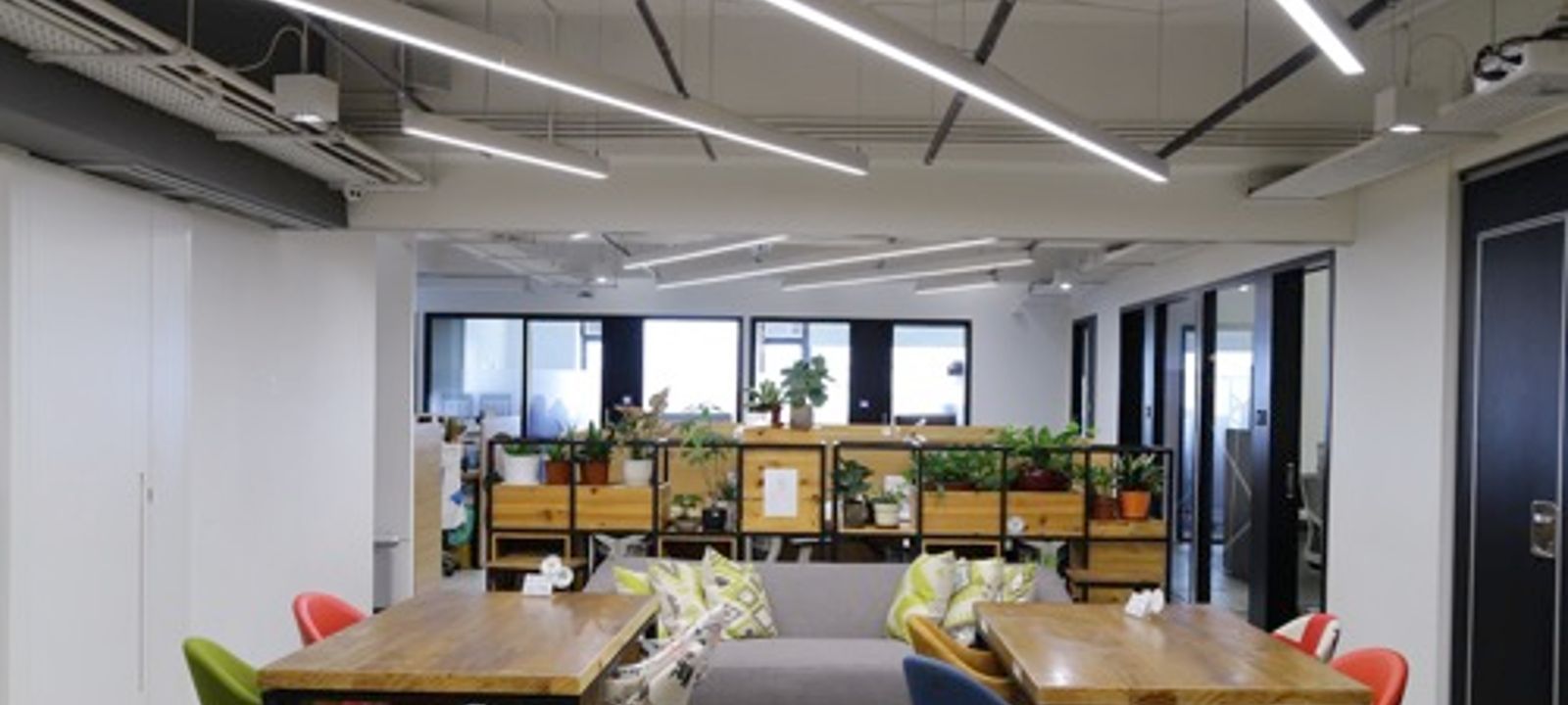 444-452 Des Voeux Road West Sai Wan, Hong Kong - Image 1