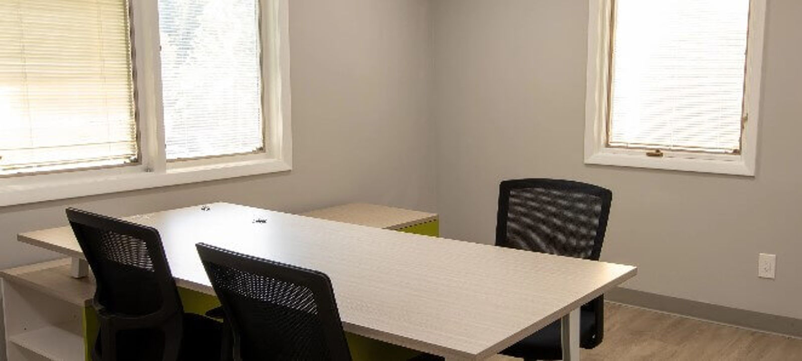 623 Morris Ave, Springfield - Image 1