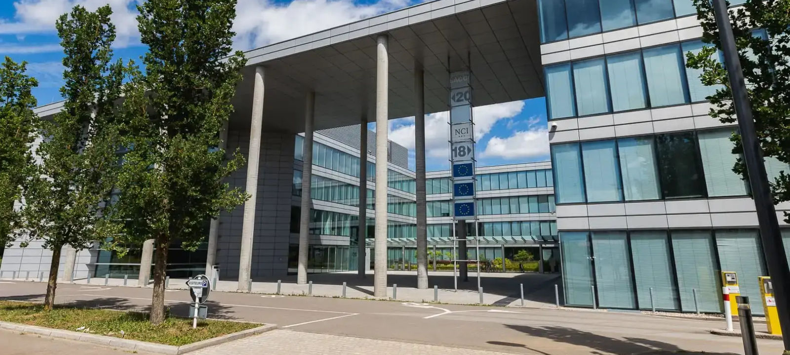Laccolith Building - Image 1