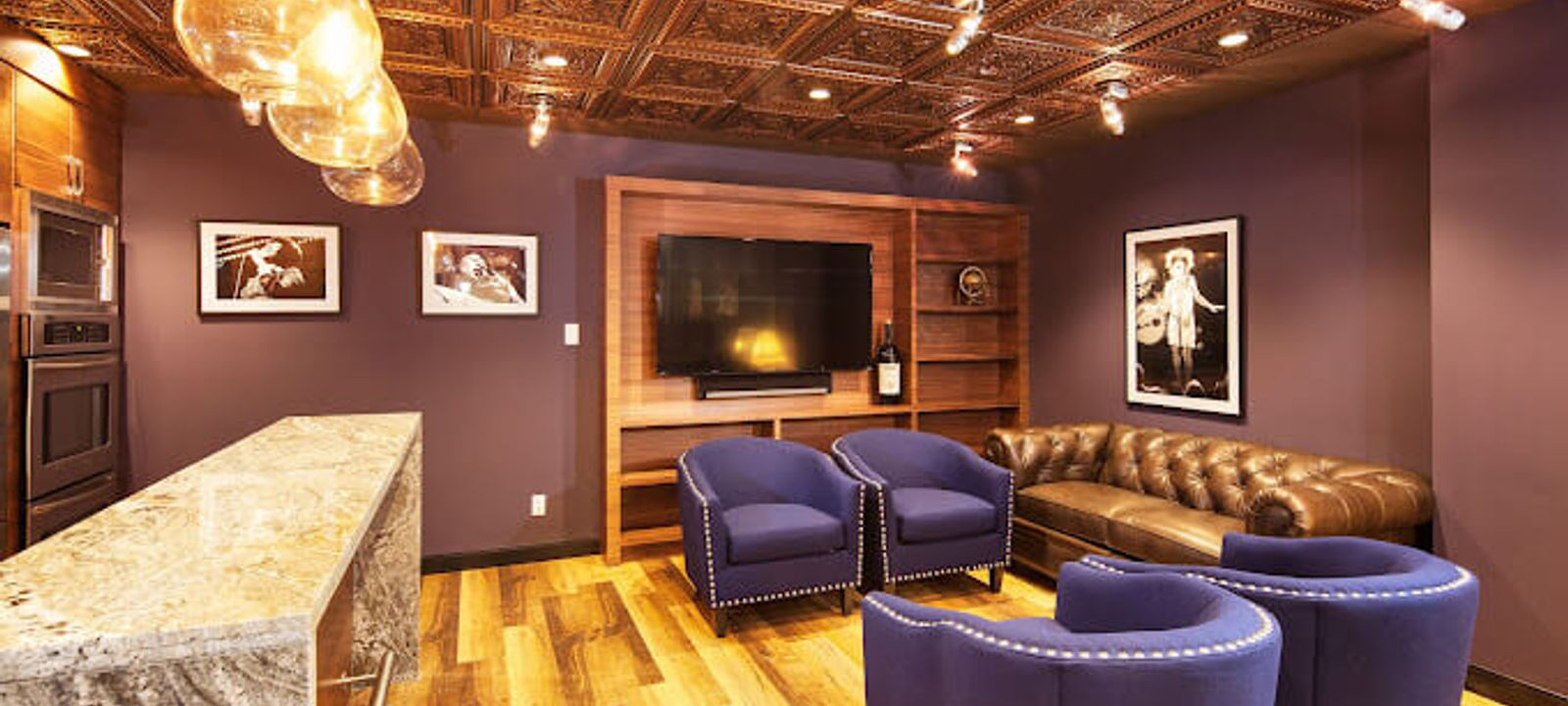 901 3rd St W, North Vancouver - Image 1