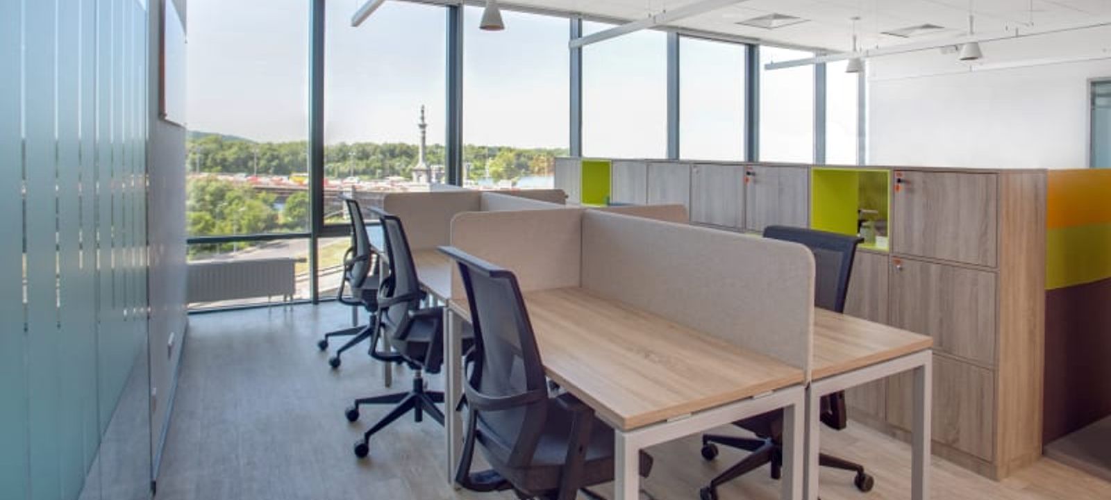 1V Pavla Tychyny Avenue, Kyiv - Image 1