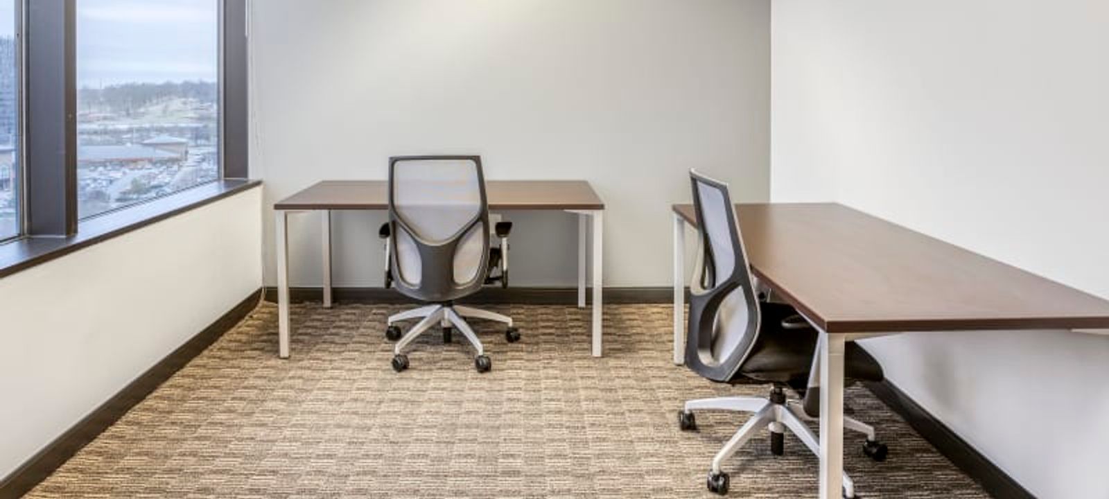 Commerce Plaza - Image 1