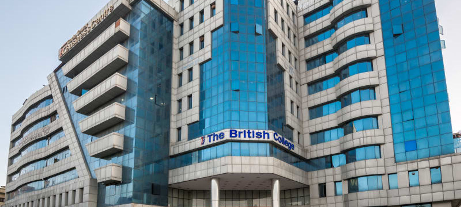 Trade Tower Building - Image 1