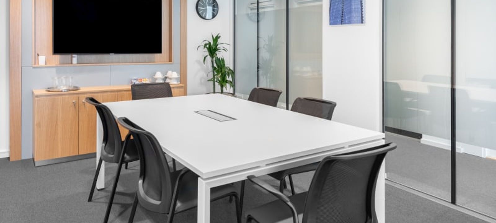 31 Hyllie Stationstorg, Malmo - Image 1