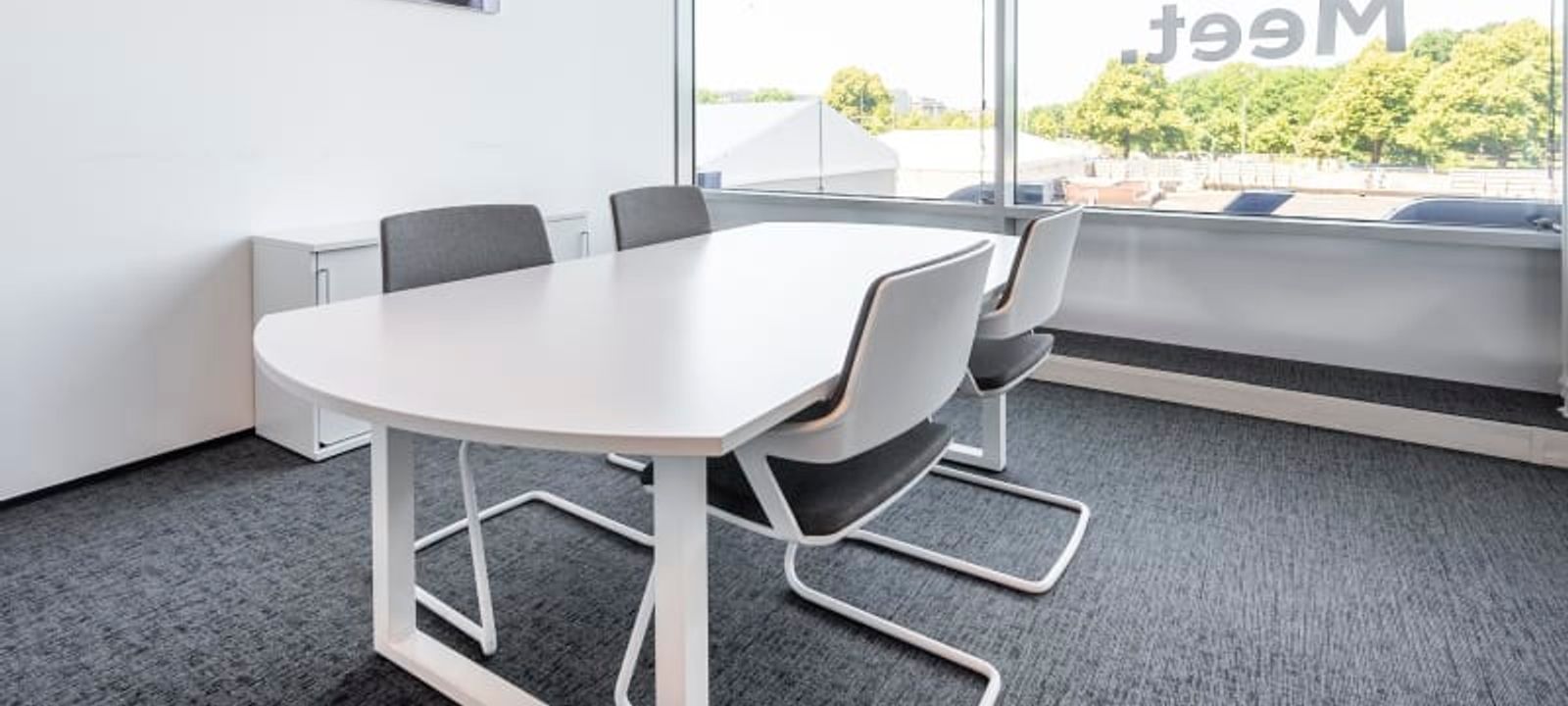 10 Koningin Juliana Plein, The Hague - Image 1