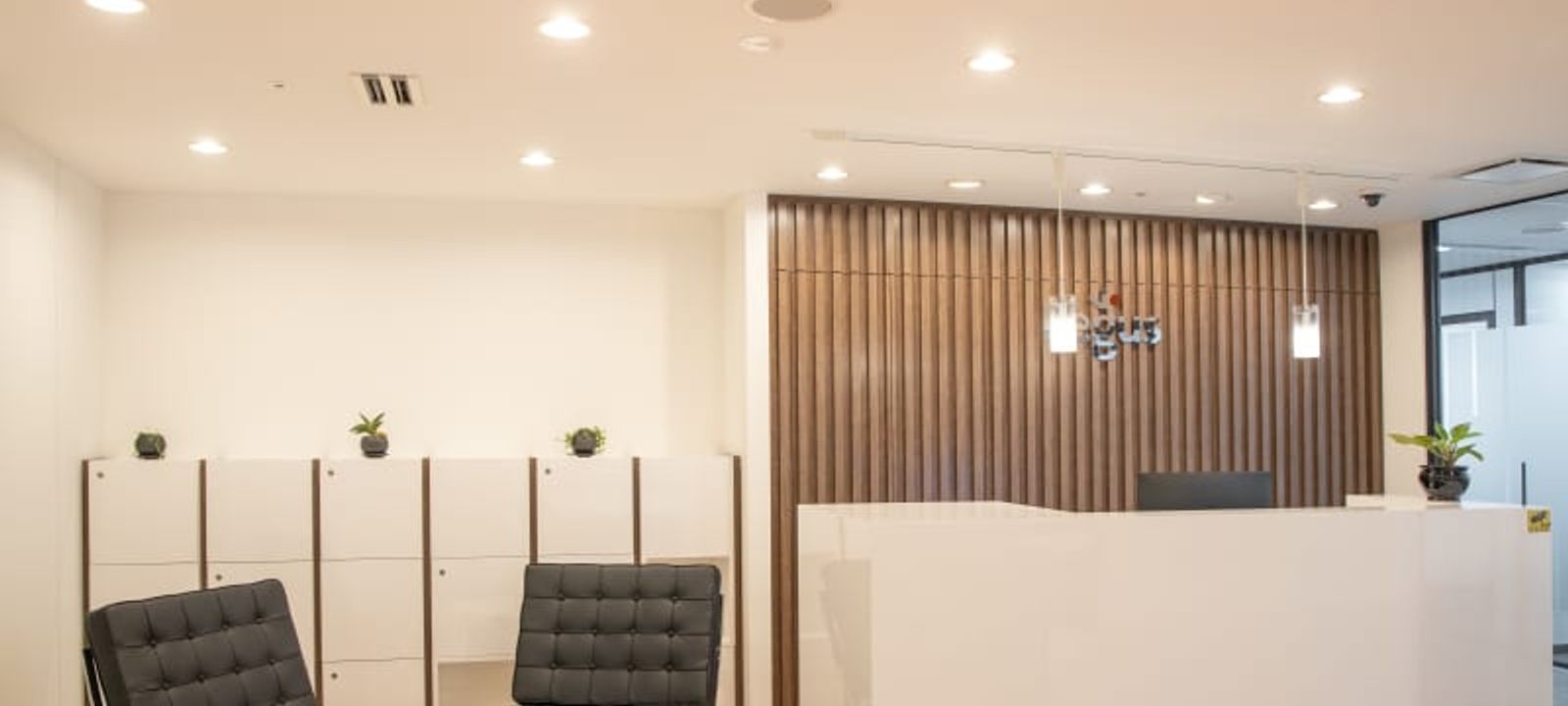 2-2-32 Nakadori, Akita - Image 1