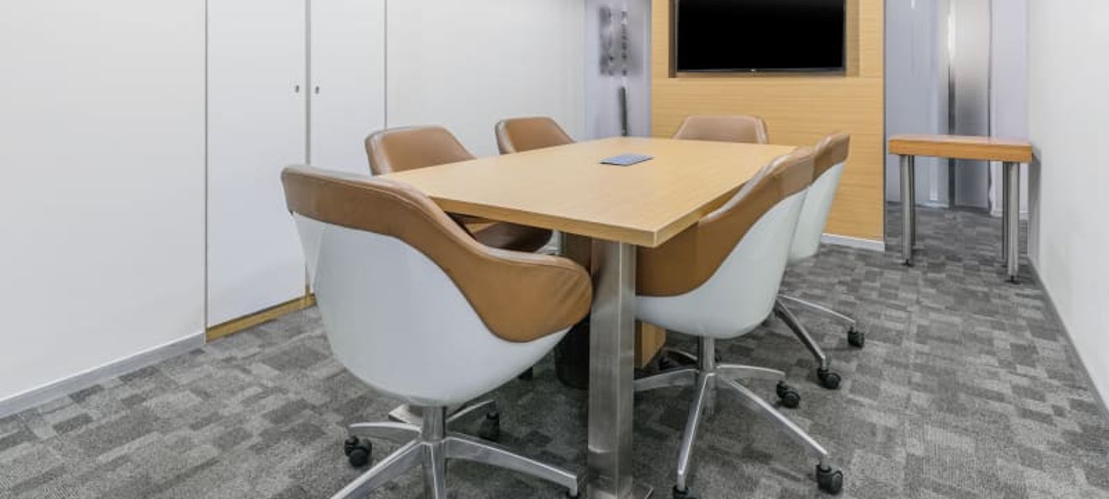 Punj Essen House Astha Kunj Rd Nehru Place, New Delhi - Image 1