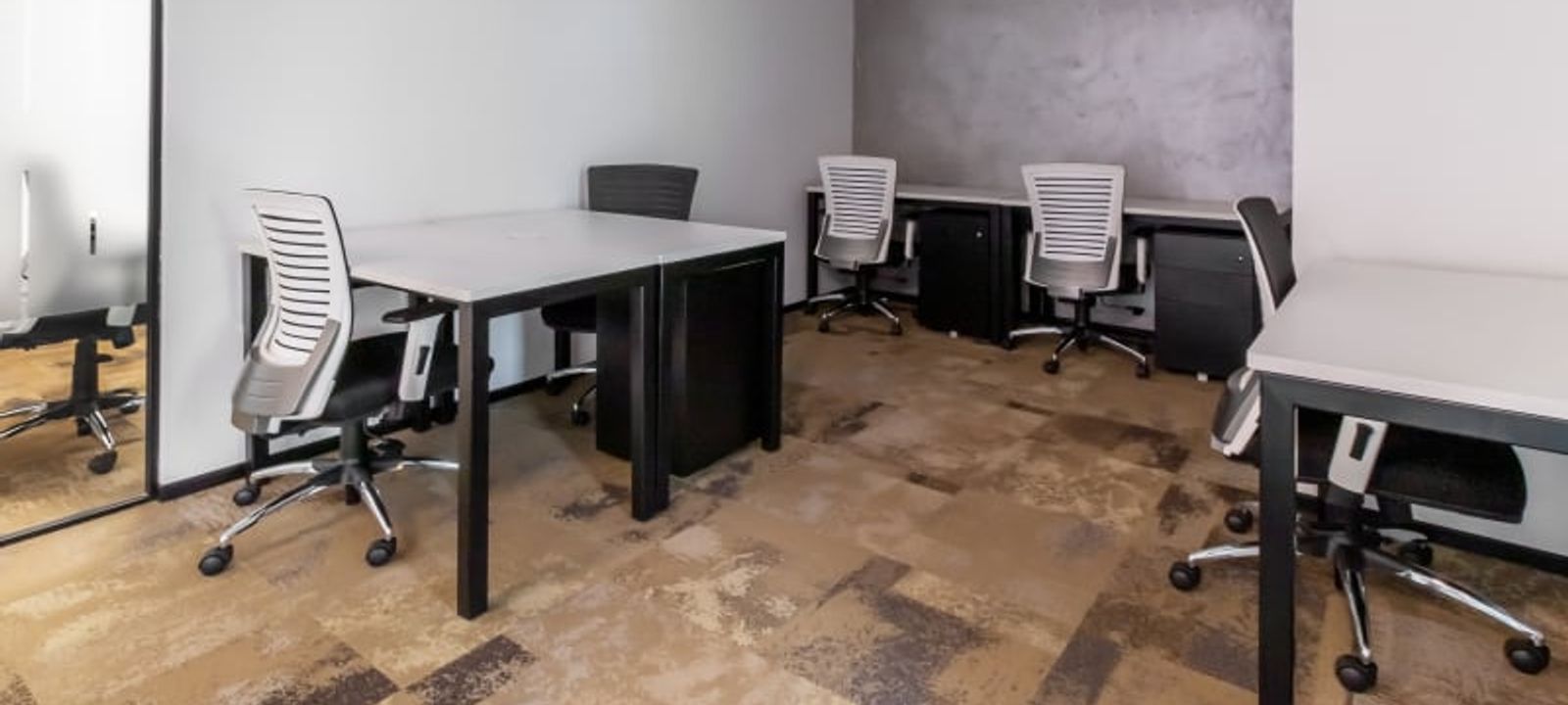 Ward No.9, Tejas Arcade, 1st Main Road / Dr. Rajkumar Road No.527/B, Bangalore - Image 1