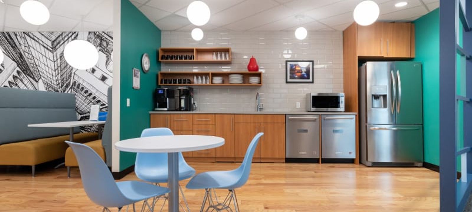 21 King Street West, Hamilton - Image 1