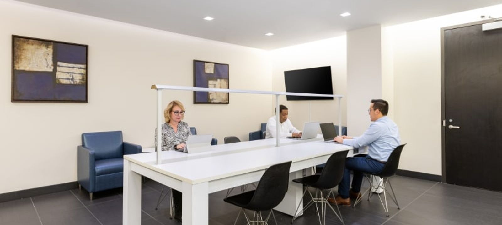 225 W 34th St, New York - Image 1