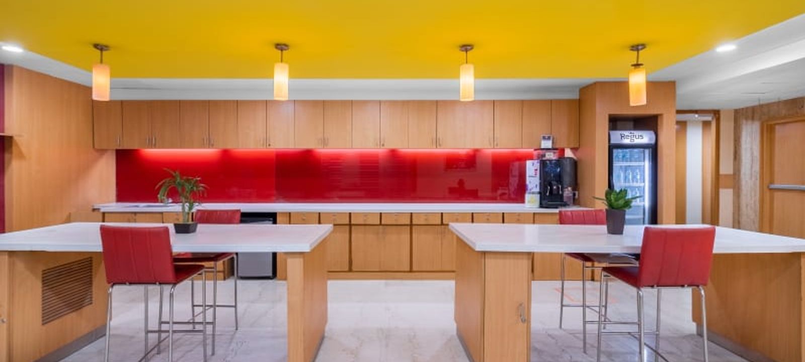 Old Mathura Rd District Centre Jasola, New Delhi - Image 1