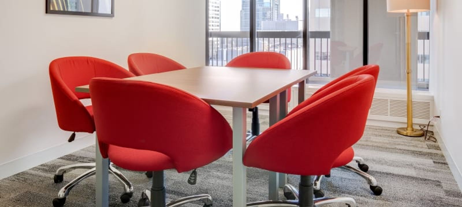 639 5 Ave Sw, Calgary - Image 1