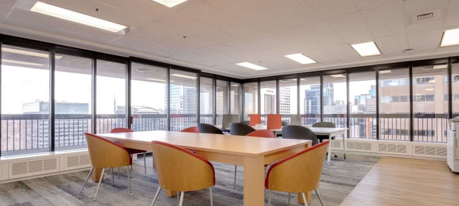 639 5 Ave Sw, Calgary - Image 1