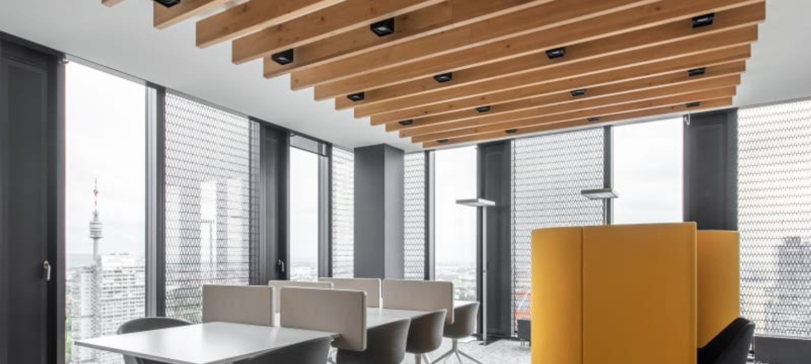 Donau-city-strasse 7, Vienna - Image 1