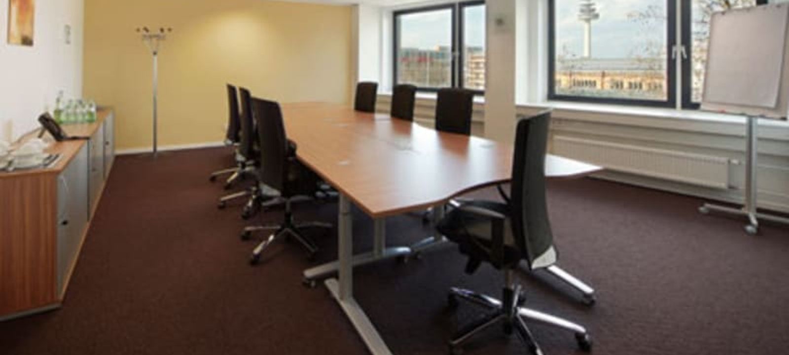 8 Bahnhofstrasse, Hannover - Image 1