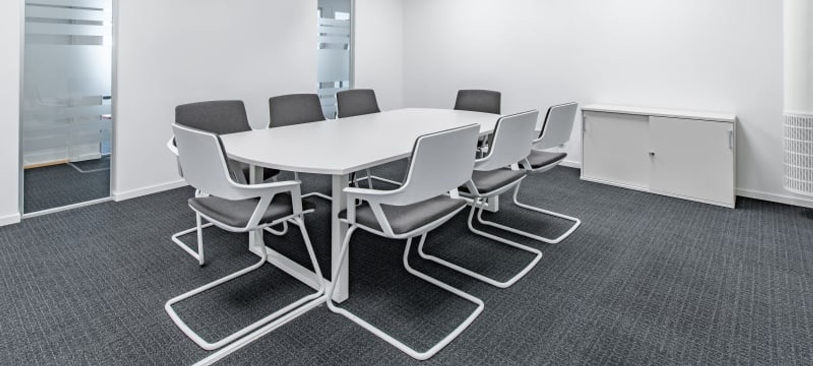 20b Kistagangen, Kista - Image 1