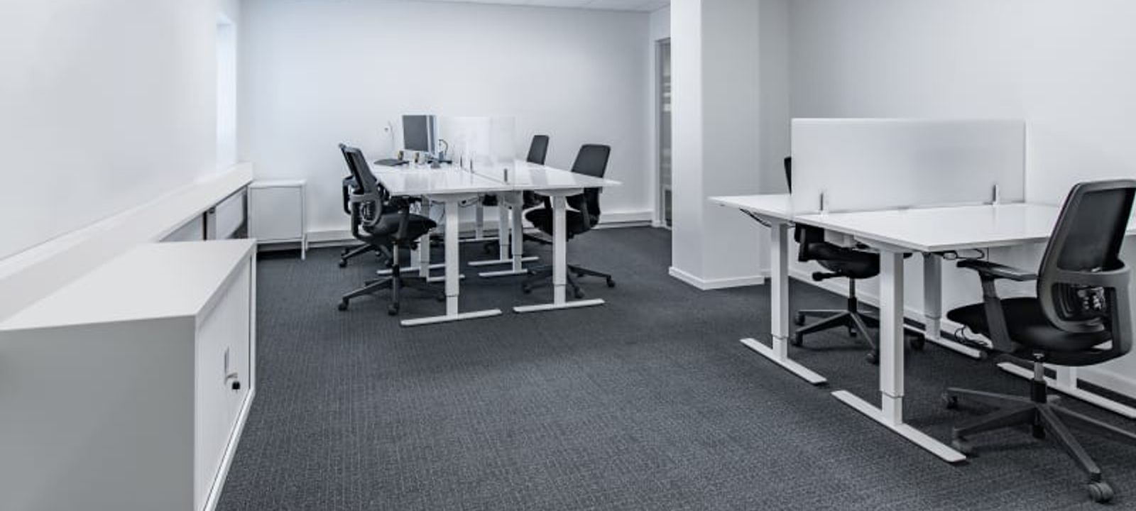 20b Kistagangen, Kista - Image 1